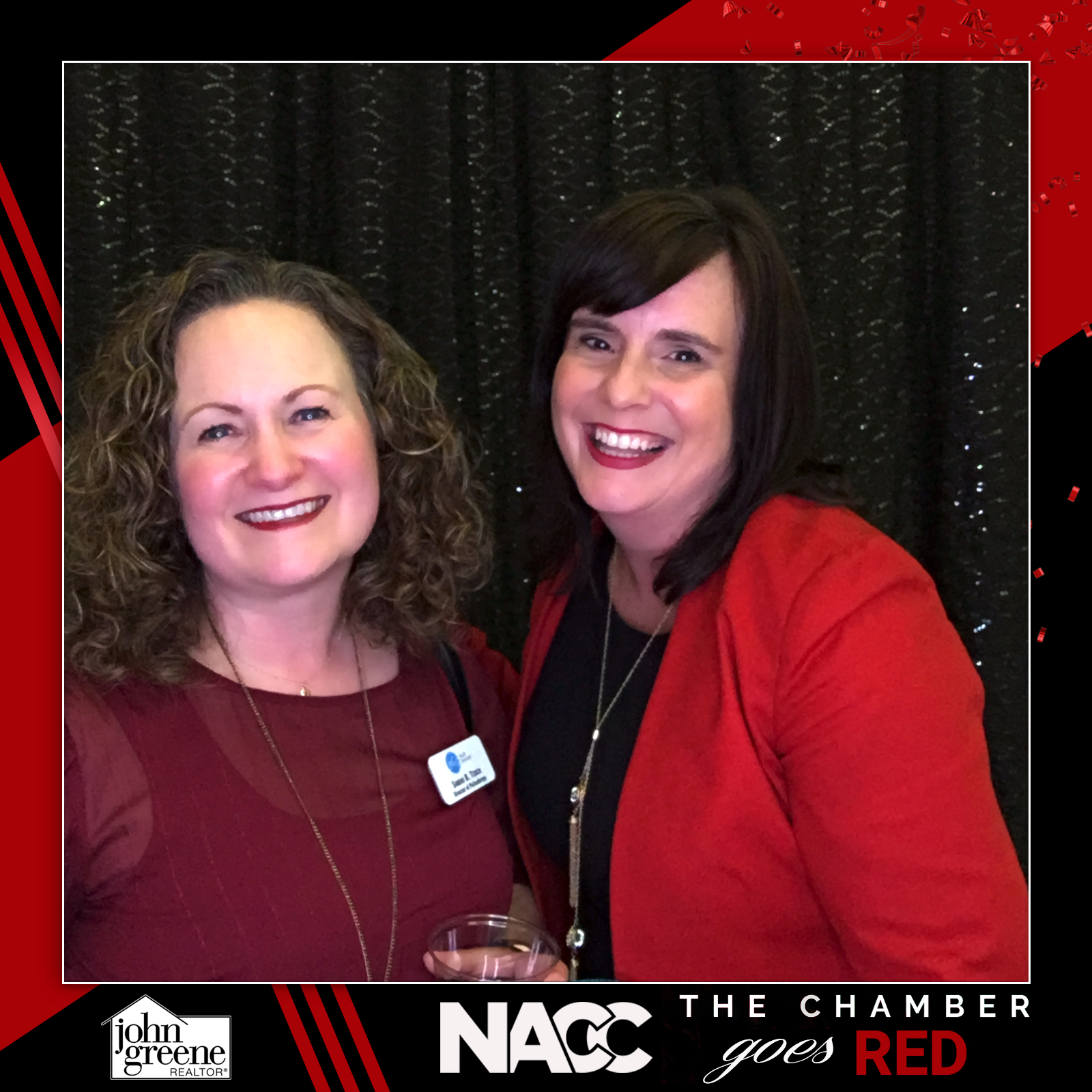 Chamber goes Red | View more photos from the event at events.alfrescophoto.com/u/AlfrescoPhoto/Chamber-goes-Red